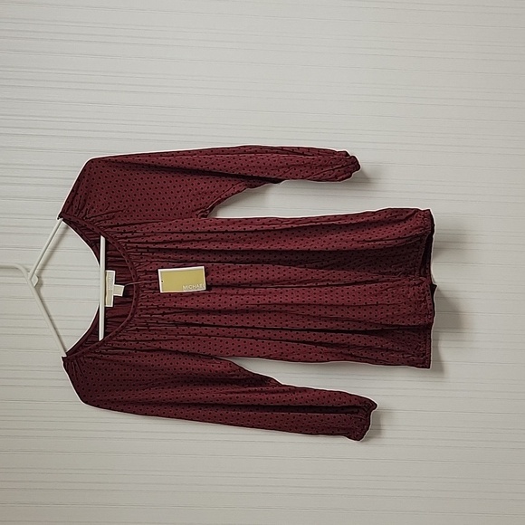 New with tags 3/4 sleeve Michael Kors scoop neck burgundy and black top - Picture 1 of 6